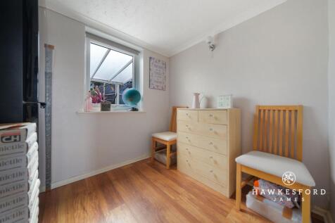 Peregrine Drive, Sittingbourne - Study
