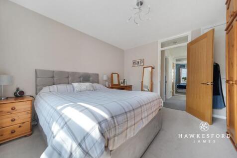 Peregrine Drive, Sittingbourne - Bedroom 1