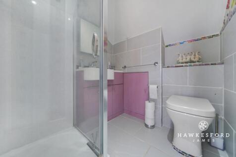 Woodside Gardens - En-suite