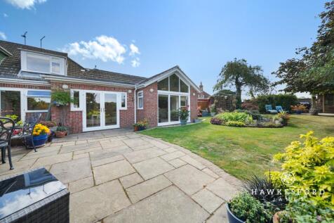 Woodside Gardens - Garden