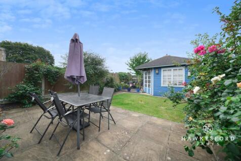 Hasted Road - Garden