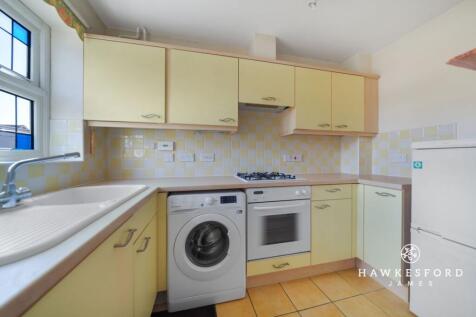 Rettendon Drive, Sittingbourne - Kitchen