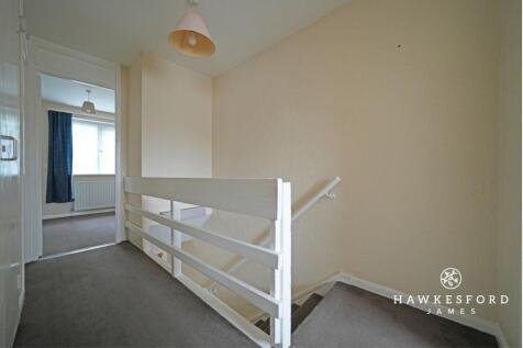 Fern Walk, Sittingbourne - First floor landing