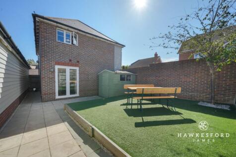 Ringlet Grove, Iwade - Garden