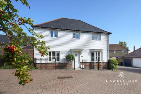 Ringlet Grove, Iwade - Front