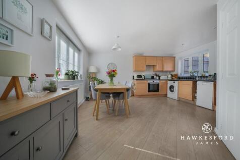 Edward Drive, Sittingbourne - Kitchen/diner
