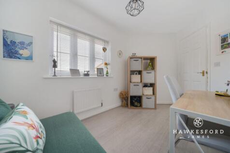 Edward Drive, Sittingbourne - Bedroom 3