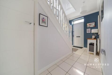 Honesty Close, Sittingbourne - Entrance hall