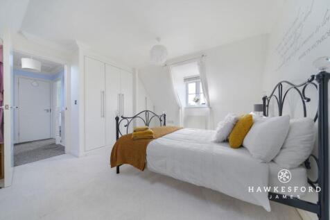 Honesty Close, Sittingbourne - Bedroom 2