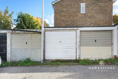 Warlingham Close, Rainham - Garage