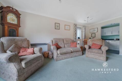 Barkers Court, Sittingbourne - Lounge