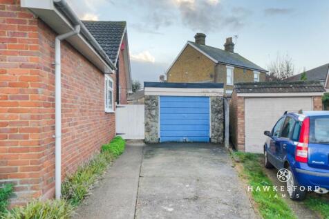 Warwick Crescent, Sittingbourne - Garage