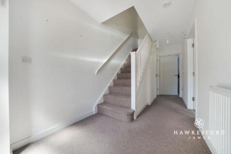 Eveas Drive, Sittingbourne - Entrance hall