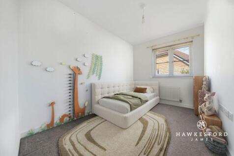 Eveas Drive, Sittingbourne - Bedroom 3