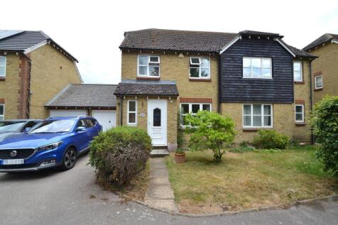 Kingfisher Close - Front