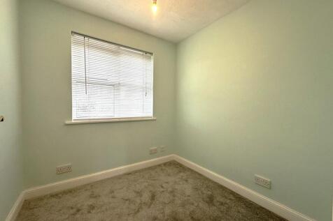 Kingfisher Close - Bedroom 3
