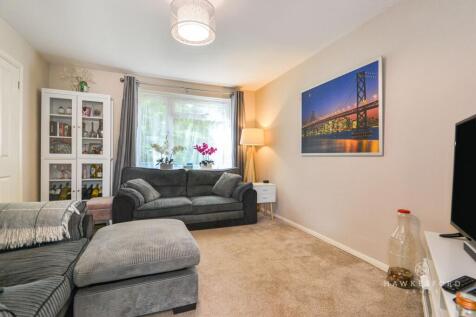 Harris Gardens, Sittingbourne - Lounge