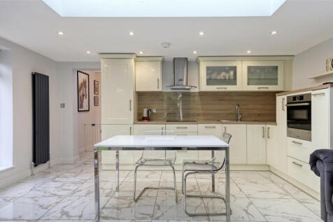 Annex Kitchen/dining/family room