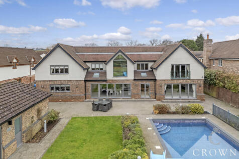 Property to the rear aspect