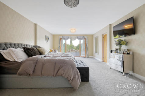 Master Bedroom Suite