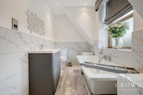 Bedroom Three en-suite Bathroom