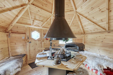 Separate B.B.Q Hut  with Firepit