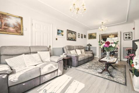 Formal Lounge