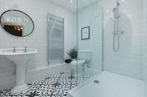 En-Suite to Bedroom Two