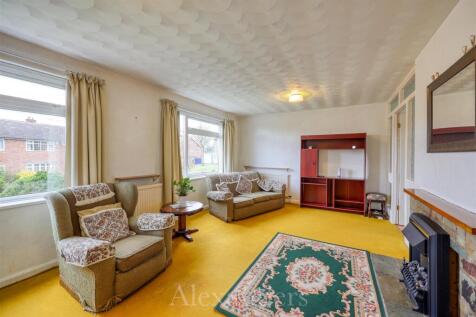 16 Spinney Hill-20.jpg