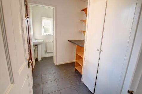 Utility and Cloakroom
