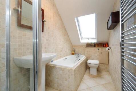 Bathroom.jpg