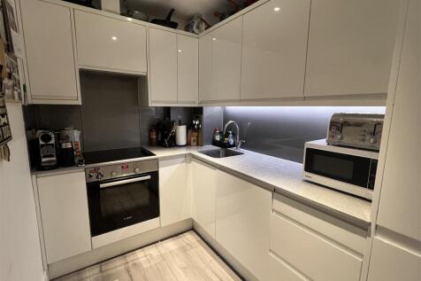 Kitchen 1.jpg