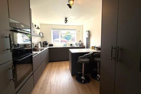 kitchen 2 fresh.jpg