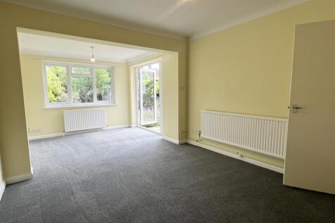 Living room dining 2025.jpg