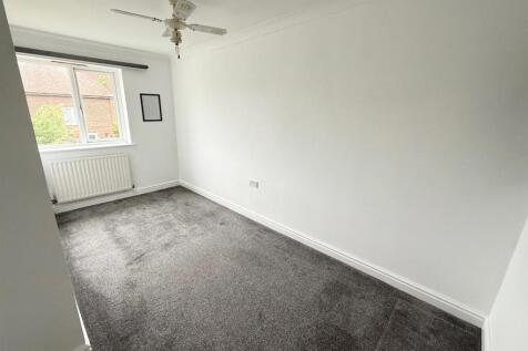 2nd bedroom.jpg