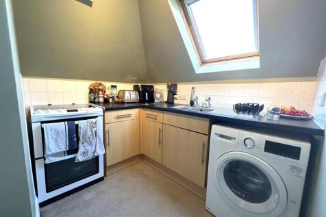 Kitchen .jpg