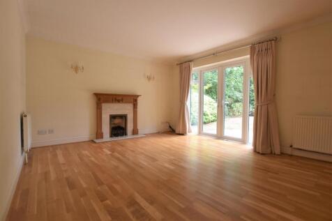 living room 3.JPG