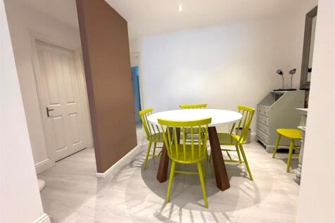 Dining area.jpg