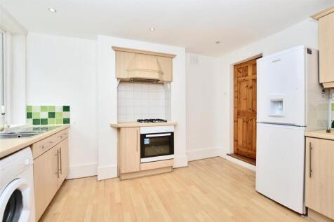 kitchen 2.jpg