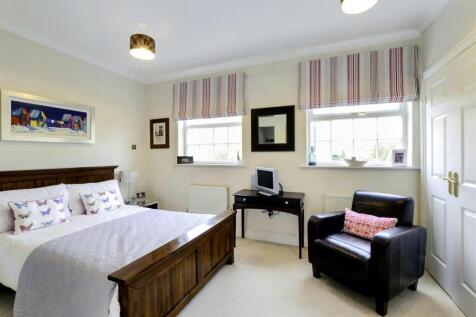 82 Chadwick Bed 2.jpg