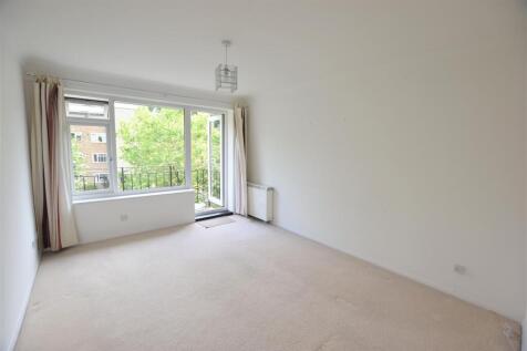 Living Room.JPG