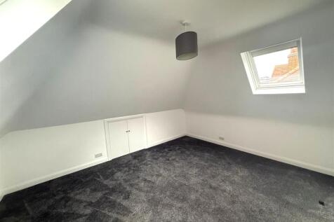 bedroom 3.jpg