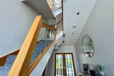 Staircase.jpg