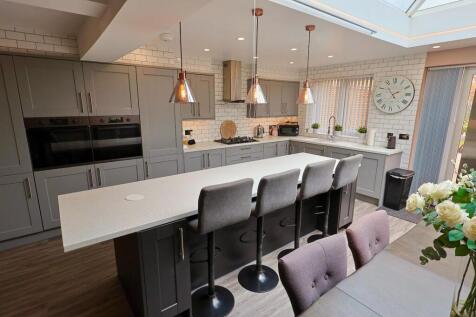 Open Plan Extended Kitchen / Dining / Living