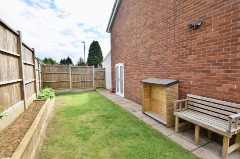 Wrap-Around Side Garden