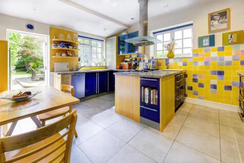 Property Image 4