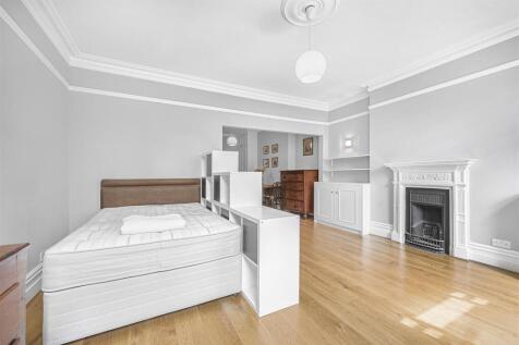 BEDROOM1a (1).jpg