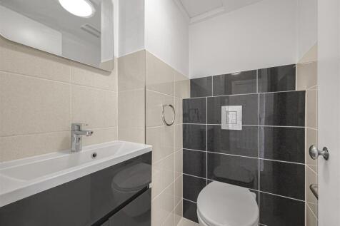 TOILET2.jpg
