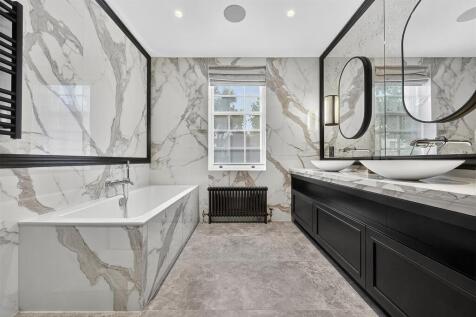 BATHROOM2 (1).jpg