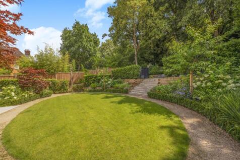 GARDEN2.jpg